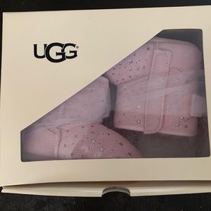 UGG Jesse Bow II Stargirl Bootie NWT Pink infant boot